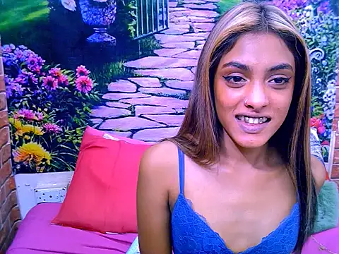 IndianPretty14u2Luv – Live XXX-chat
