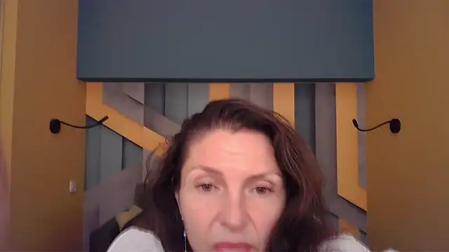 EllaLong Live XXX-chat