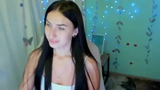 Star_Emily_ Chat XXX in diretta