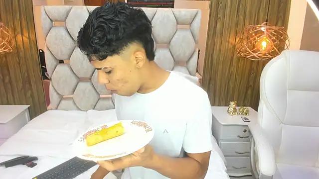 Colby_driscoll লাইভ XXX চ্যাট