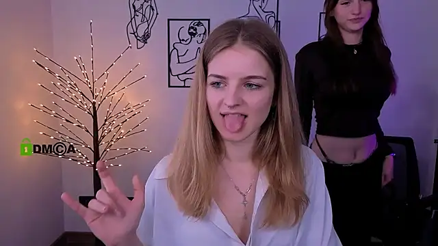lisa_dark_'s Live XXX Chat