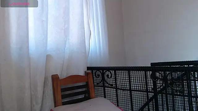 Chat XXX en directo de Layla_707