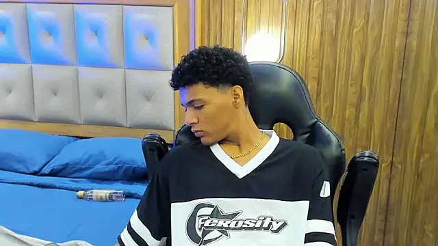 Czat XXX na żywo – Mael_Jason