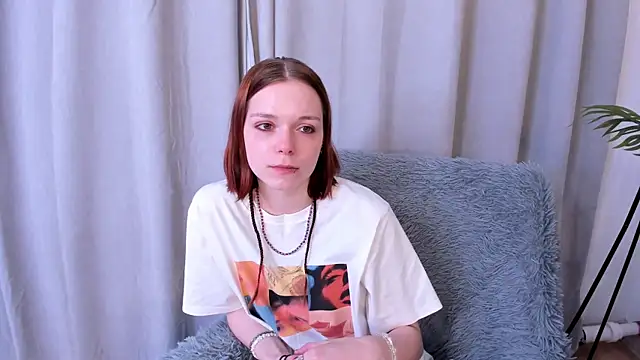 Chat XXX en directo de YaelHoughtling