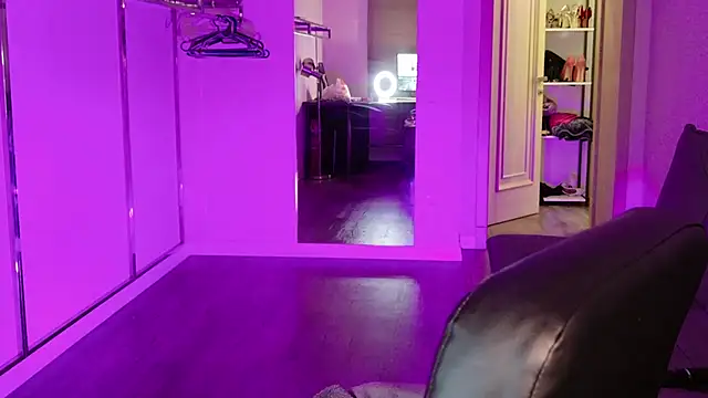 Di_na_Bell live XXX chat