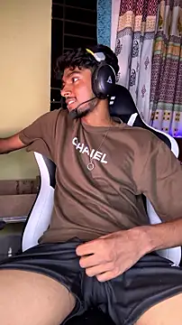 Chat +18 de GunSlay ao vivo