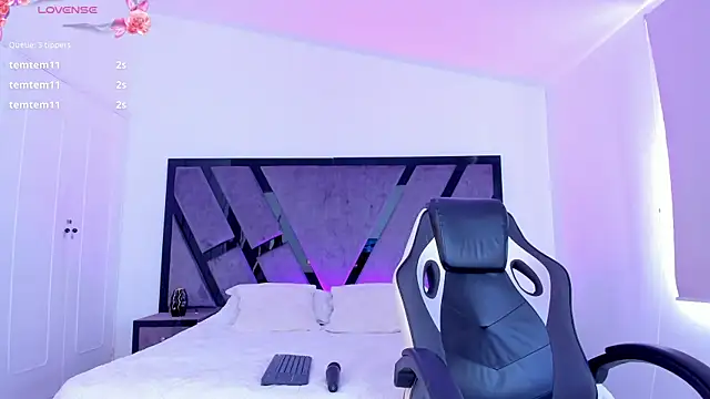 XXX chat uživo modela Agathaargent_