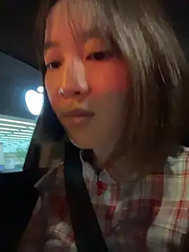 Chat XXX en directo de littleqiu