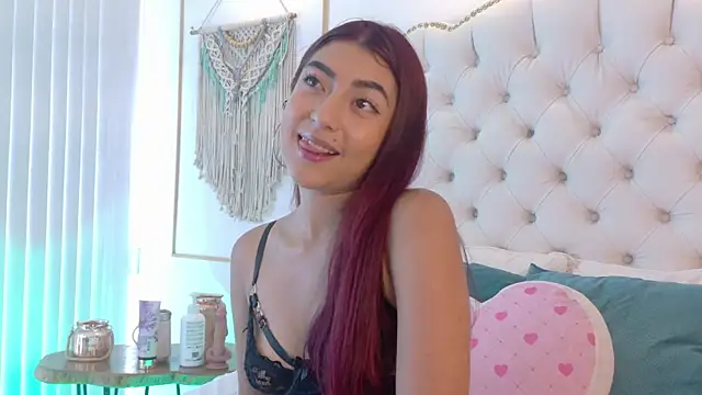 Chat XXX en directo de Sara_funy
