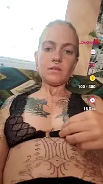 Chat XXX en directo de DeesseLilli