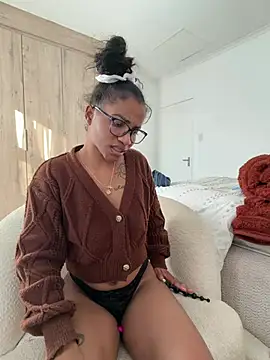 Chat XXX en directo de Milkypucy