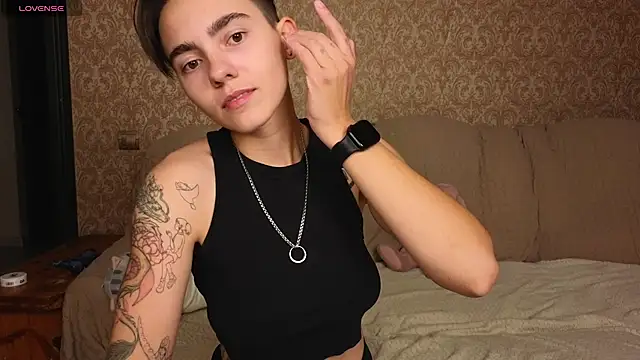Lilihere_'s Live XXX Chat