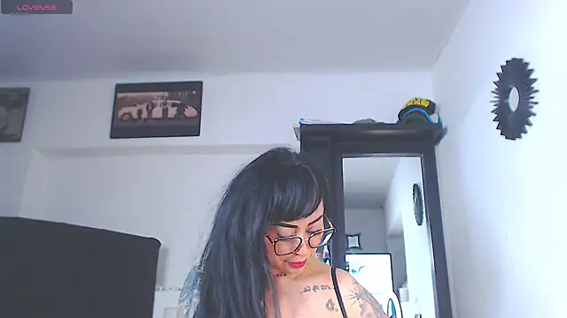 Vicky_hotmilf Live XXX-Chat