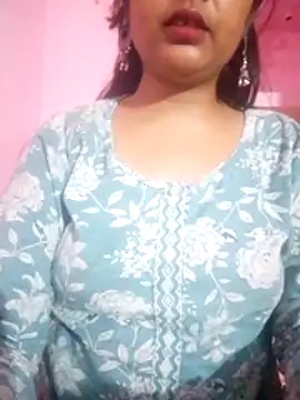 Chat XXX en directo de JYOTI_023