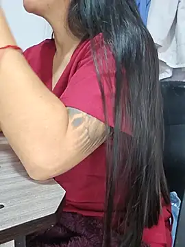 צ'אט XXX בשידור חי של JustSamantha_
