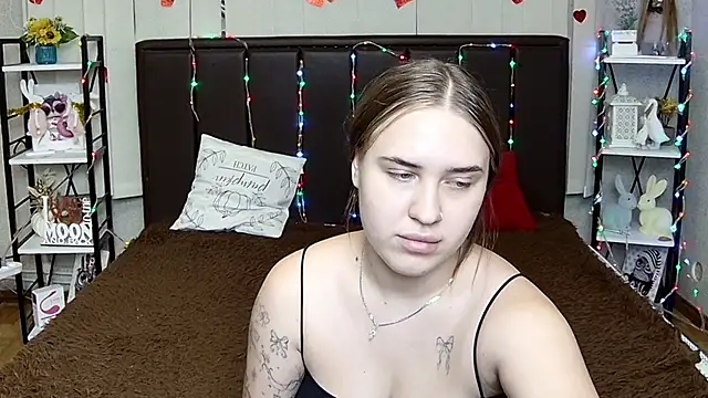 LauraHlot: онлайн-секс-чат