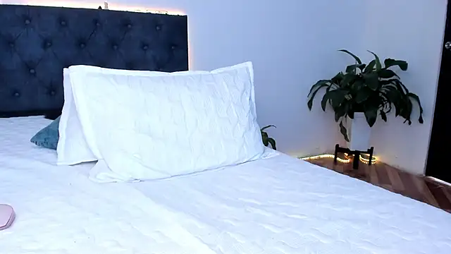 elafranco_ Adlı Modelin Canlı XXX Sohbeti