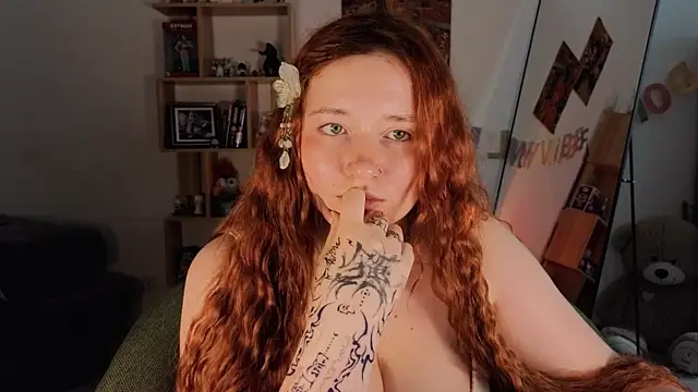 carolina_elf Chat XXX in diretta