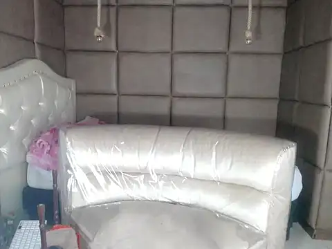 Chat +18 de Clarissa_Gill ao vivo
