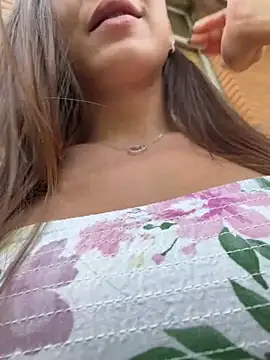 Živý XXX chat GroaningJute