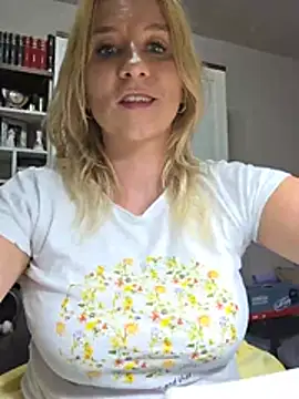 KaylinJan Live XXX-chat