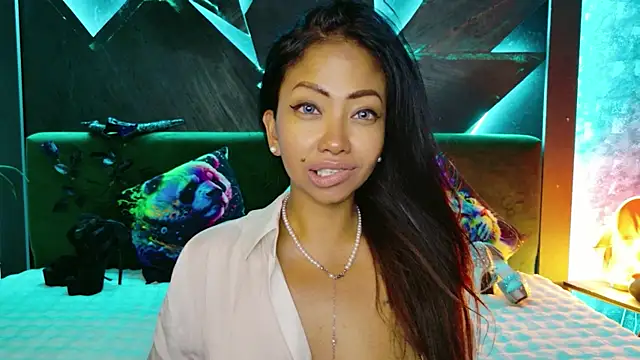 ElyaQuinn's Live XXX Chat