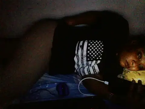 queenzulfa Chat XXX live