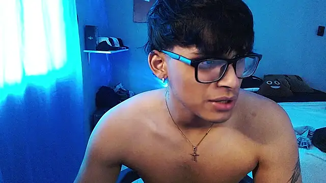 دردشة Mr_yisuzz الجنسية المباشرة