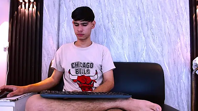 Živý XXX chat Kevin_Brooks1