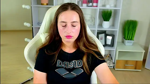 NadinnL's Live XXX Chat