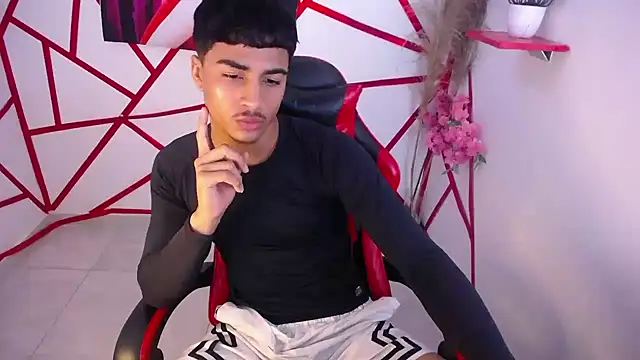 oliver-parker's Live XXX Chat