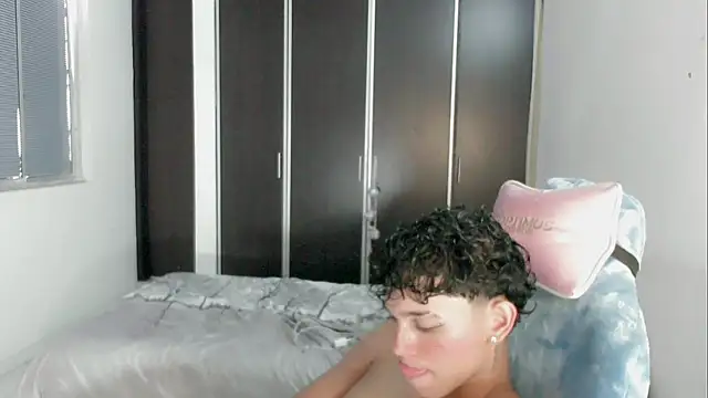 2c_Bby's Live XXX Chat