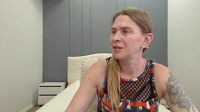 TessaDaybreak Live XXX-chat