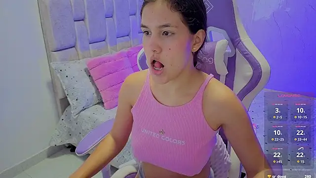 Chat XXX en directo de HeilyEvans