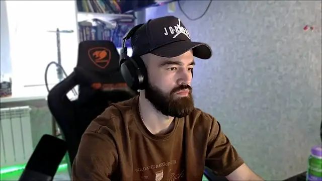 Chat XXX en directo de _Serious_Man