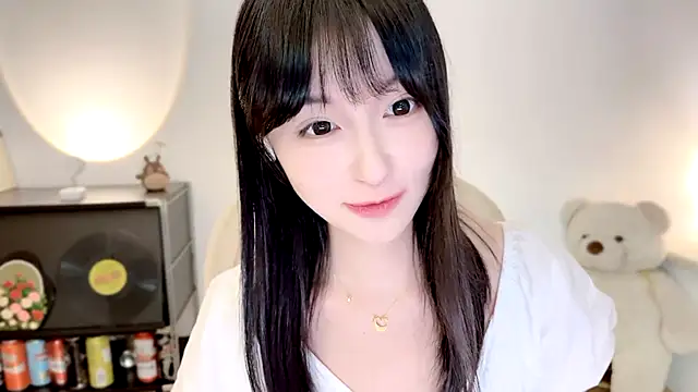 Onechestnut XXX чат на живо