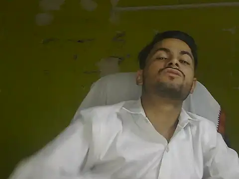 دردشة Stubborndesiboy الجنسية المباشرة