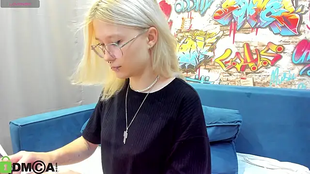 Chat XXX en directo de Nika-Smith