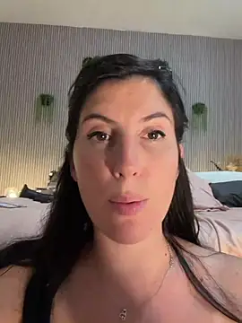 MysteryGirl__ élő XXX-chatje
