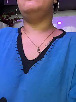 Chat XXX en directo de kalpanaaishaa