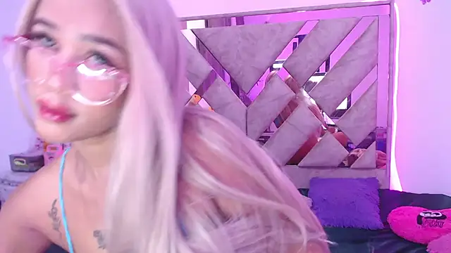 Chat XXX en directo de Lulu_sweety