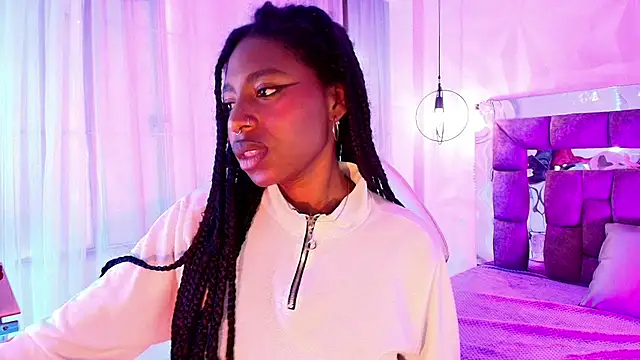 Queen_perla_'s Live XXX Chat