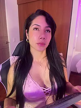 Živý XXX chat ArianaReynoldss