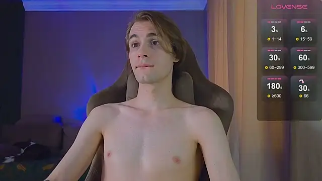 XXX chat uživo modela DebugMee