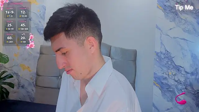 Un_Sluttyy XXX чат на живо