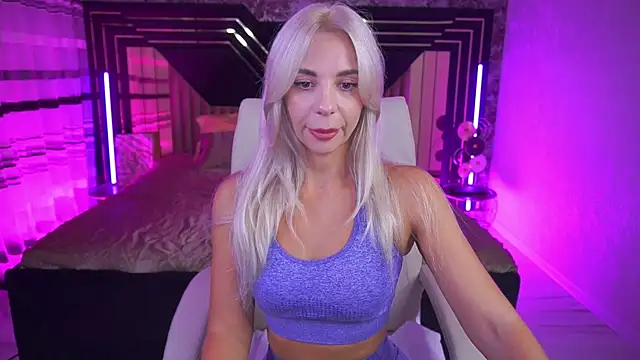 Czat XXX na żywo – BellaRayyy