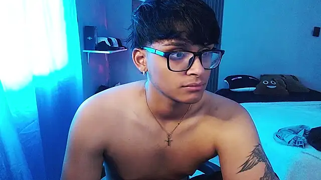 Онлайн чат XXX Mr_yisuzz