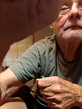 Joeyw57 XXX чат на живо