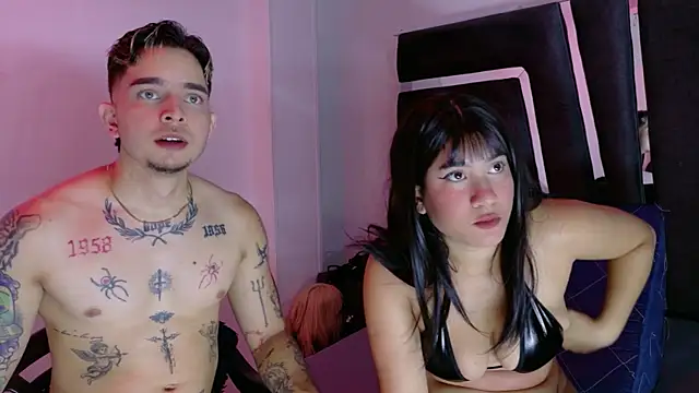 AliceandMax Show in webcam