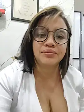 Melany-1's Live XXX Chat
